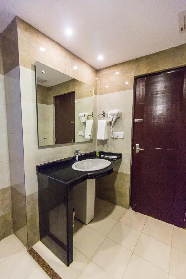 Hotel Kausi Pokhara Luaran gambar